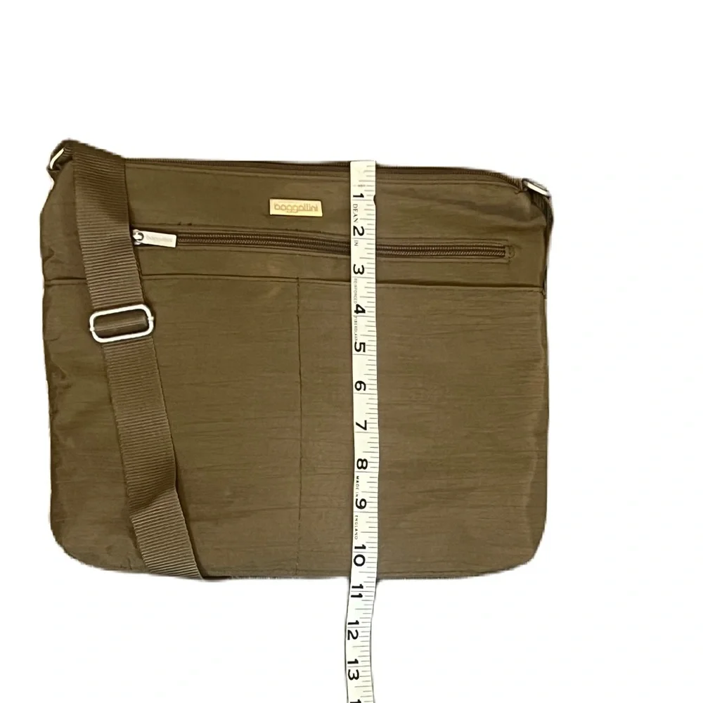 Baggallini Brown Messenger Bag